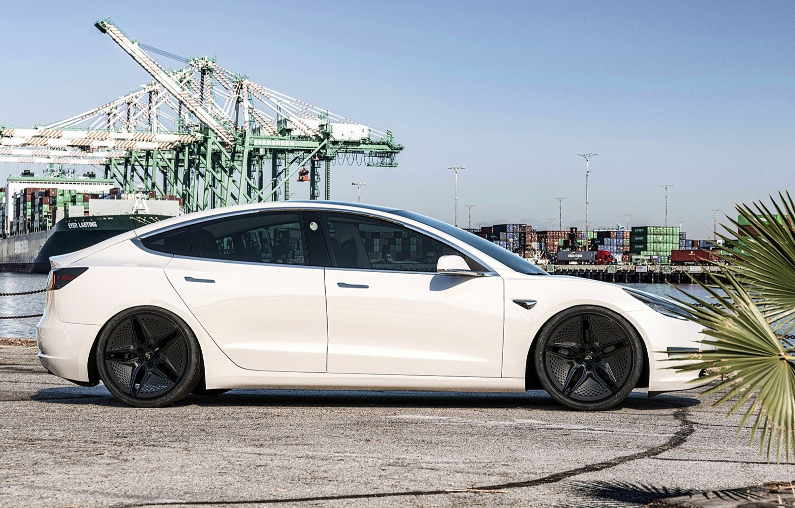 FORGIATO EV 001 20X9 +35 5x114.3 WHEEL & TIRE PACKAGE FOR TESLA MODEL 3 & Y NON_STAGGERED