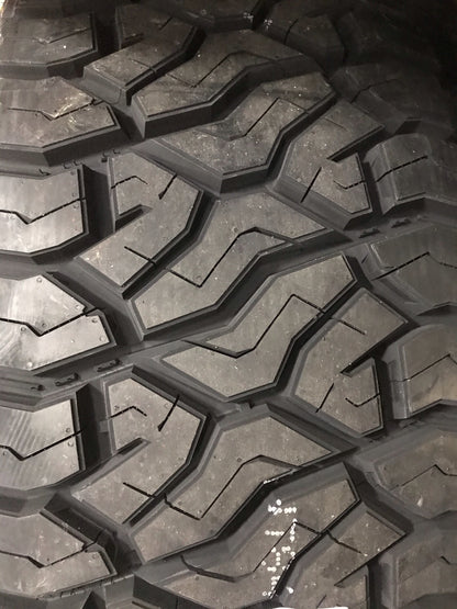 35x12.50R24 LT Venom Power Terra Hunter R/T+