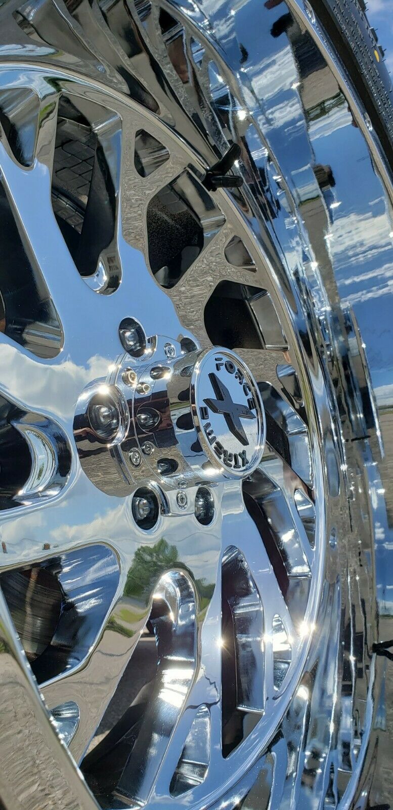 Set of 4 Xtreme Force XF-8 22x12 ET-44 6x139.7 (6x5.5) Chrome