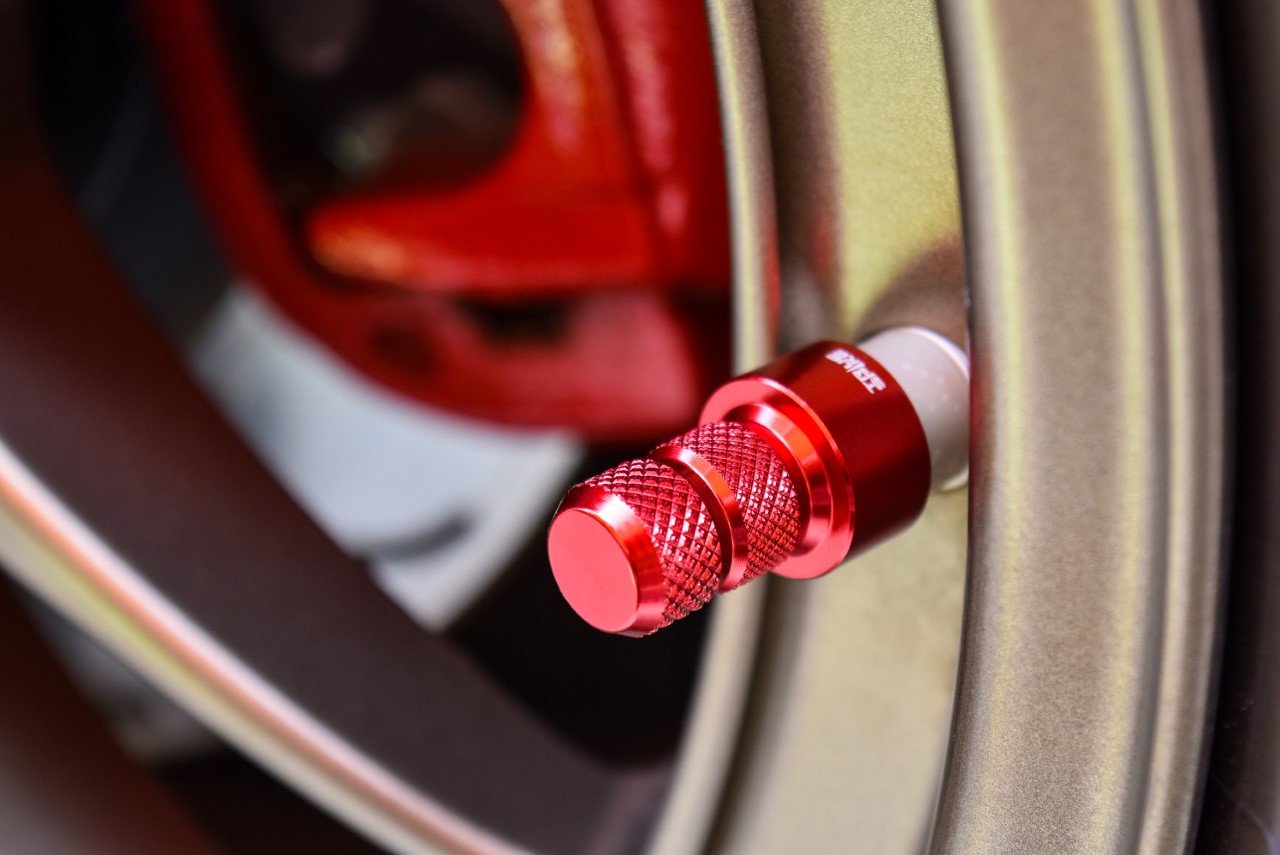 TPMS (TIRE PRESSURE MONITORING SYSTEM) KNURLED BILLET ALUMINUM AIR TIRE RIM WHEEL VALVE STEM CAP COVER KIT AVAILABLE IN MANY COLORS // PART # WVC002